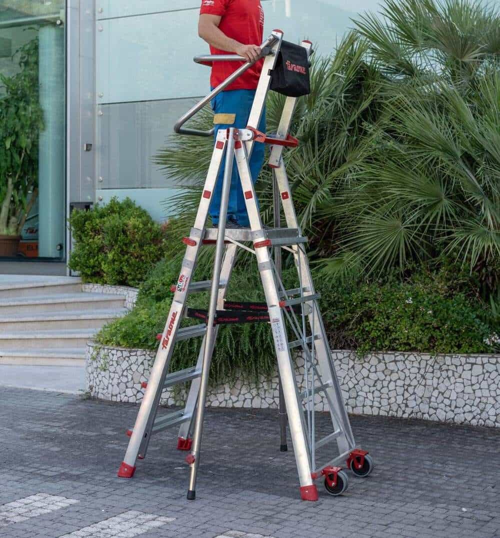 SCALA CON PIATTAFORMA PLS FARAONE SCALA CON PIATTAFORMA PLS FARAONE