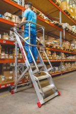 SCALA PROFESSIONALE PER MAGAZZINO A CASTELLO SMT IN ALLUMINIO