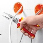 PINZA MULTIFUNZIONE PER ELETTRICISTI 200MM KNIPEX 13 96 200