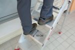 SGABELLO PROFESSIONALE 4 GRADINI FARAONE CM04